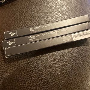 YOUNIQUE Moodstuck Perfect eyeliner